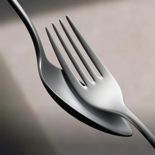 Does frosted matte finish of the cutlery hide scratches?